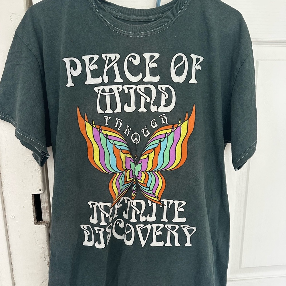Green Short Sleeve Tee with Vintage Graphic